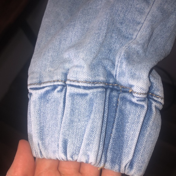 Blue jeans - Picture 3 of 3